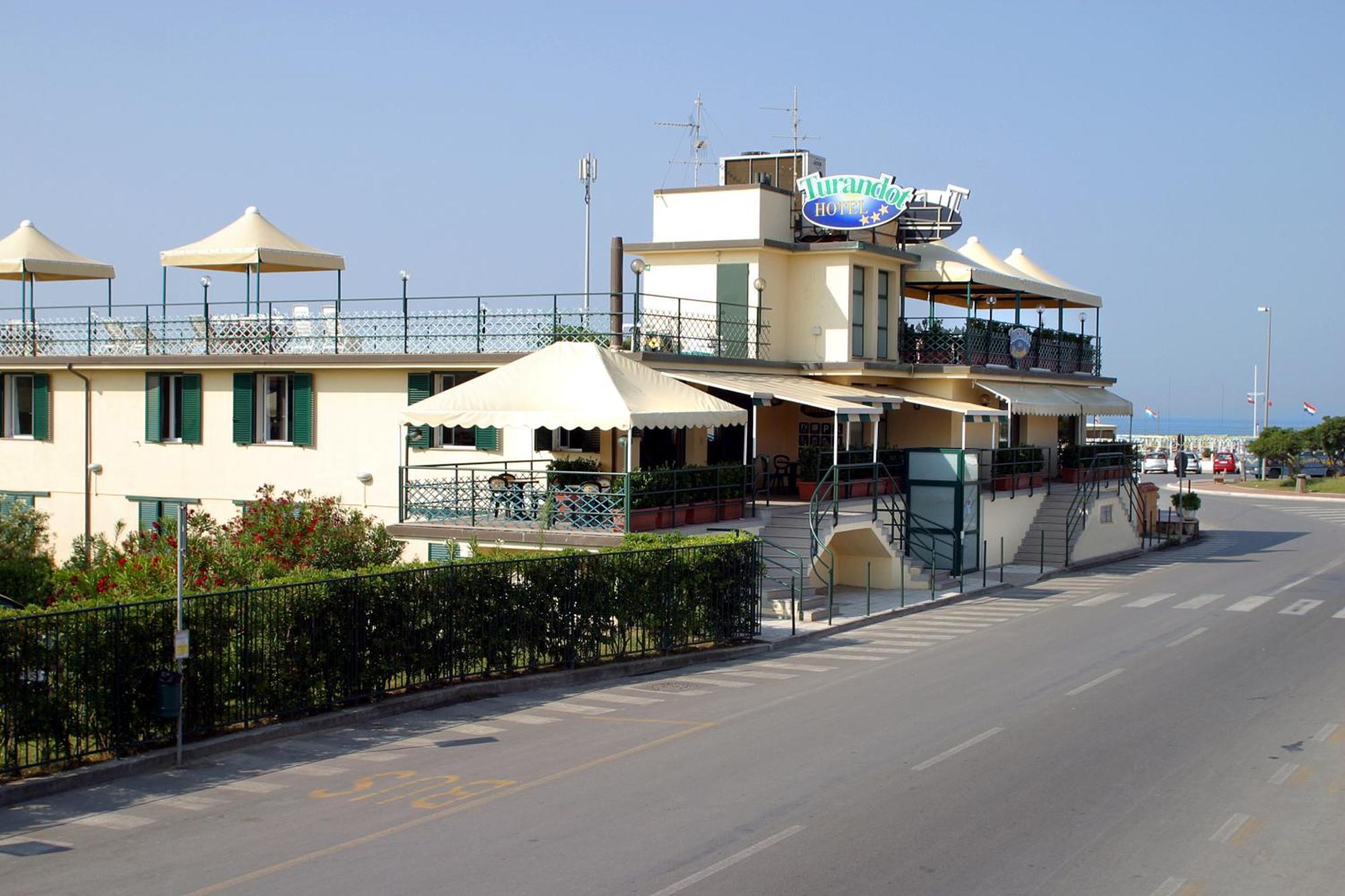Hotel Turandot Торе дел Лаго Пучини Екстериор снимка